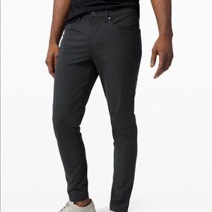 ABC Slim Fit in Obsidian
